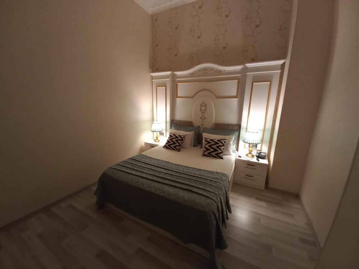 White Boutique Nizami 4*