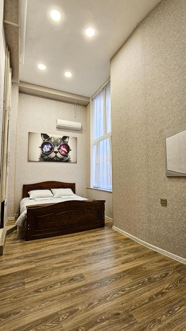 White Boutique Nizami Hotel 4*