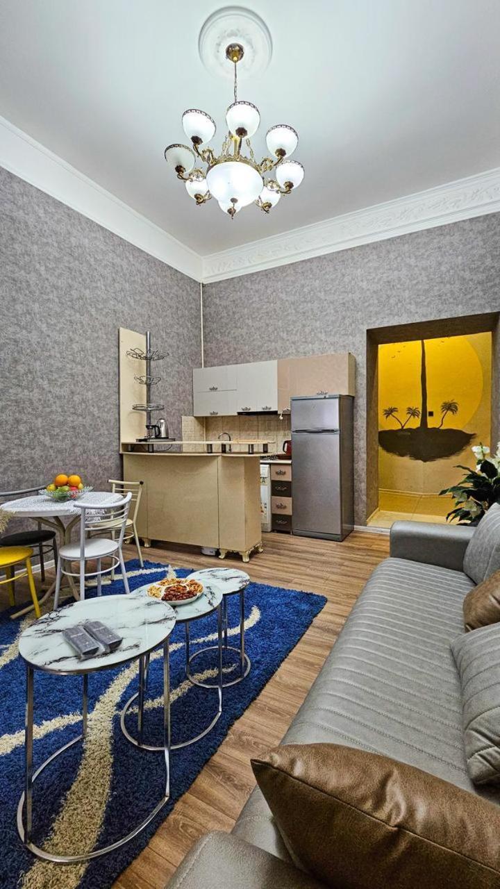 White Boutique Nizami 4*